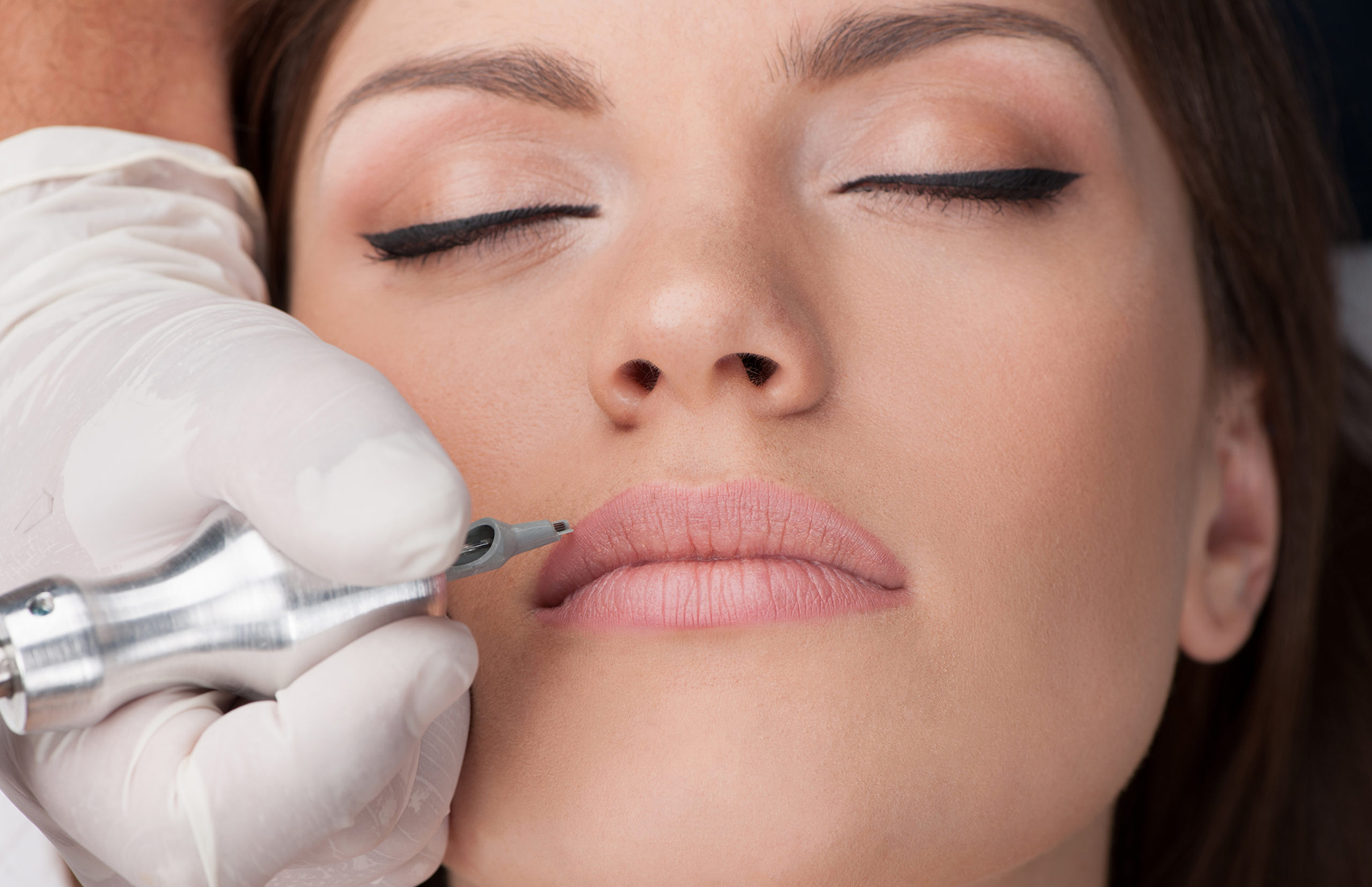 Trucco Permanente Sopracciglia, Labbra o Eyeliner La Boutique Dell'Estetica Pordenone -17%